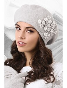 Kamea Svetlošedá luxusná elegantná dámska zimná baretka s kvietkami Gorycja, Farba svetlošedá