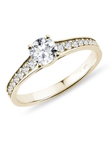 Zásnubný prsteň zo žltého 14 kt zlata s briliantmi KLENOTA K0298043