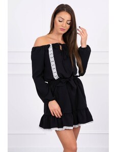 Kesi Dress on the shoulders and lace black