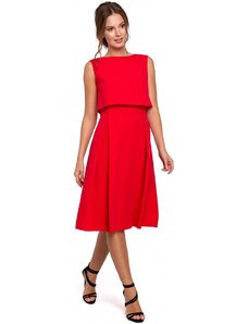 K005 Priliehavé šaty s odhaleným chrbtom - červené