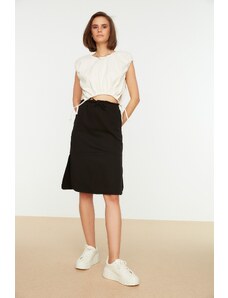Trendyol Collection Čierna tenká pletená sukňa s detailným rozparkom v páse