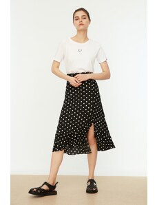 Trendyol Collection Čierna bodkovaná vzorovaná midi strečová sukňa s vysokým pásom, detailom a volánkom