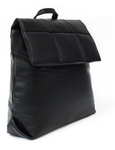 Čierny elegantný dámsky batoh s prešívaním Rabia