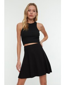 Trendyol Collection Čierna pletená sukňa s otvorom v páse/Skater s pravidelným pásom