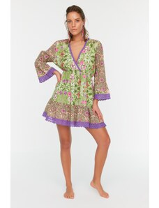 Trendyol Collection Zelené plážové šaty s kvetinovým vzorom