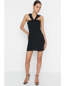 Trendyol Collection Čierne ohlávkové šaty