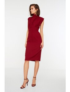 Trendyol Collection Midi tkané šaty s červeným stojačikom Claret