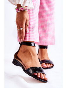 Basic Čierne lakované kožené sandále pre ženy Shanley
