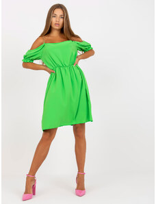 Basic Dámske svetlo-zelené voľné šaty na ramienka s polovičným rukávom