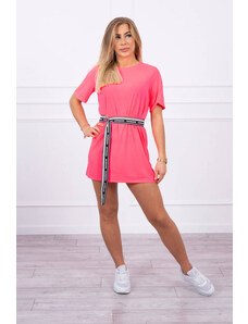 K-Fashion Šaty s ozdobným pásikom ružové neónové
