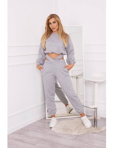 MladaModa Zateplená crop-topová tepláková súprava 69416 šedá
