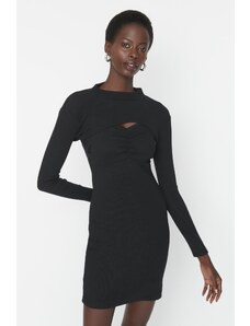 Trendyol Čierna super crop blúzka detailné bodycone pletené šaty