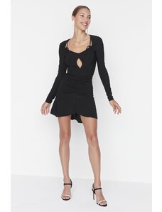 Trendyol Collection Elegantné večerné šaty Black Gather Detailed