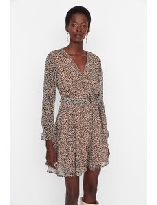 Trendyol Collection Mini tkané šaty s dvojradovým leopardím vzorom s ťavím opaskom