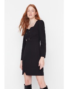 Trendyol Collection Čierne tkané šaty s mini gombíkom