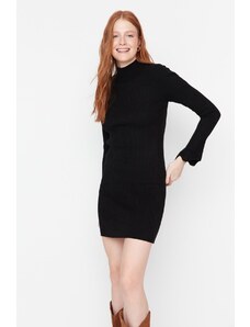 Trendyol Collection Čierne čierne priliehavé mini úpletové šaty šaty