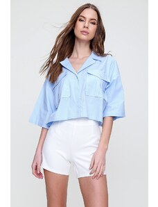 Trend Alaçatı Stili Women's Blue Crop Poplin Shirt with Envelope Pocket