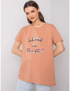 Fashionhunters Camel women's T-shirt with inscription