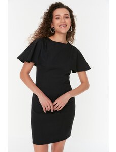 Trendyol čierny rukáv detailne tkané tkané šaty