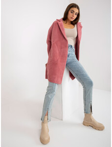 Fashionhunters Púdrovo ružový dámsky kabát z alpaky s evelínskou vlnou
