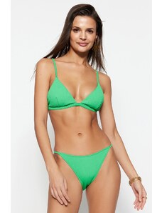 Trendyol Zelený trojuholník Bikini Top
