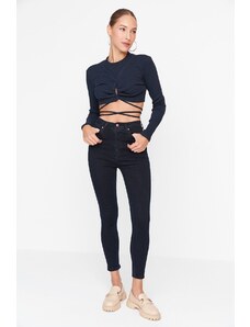 Trendyol Collection Tmavomodré úzke džínsy s vysokým pásom