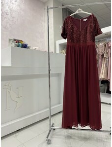 Dlhé šaty so šifónovou sukňou a flitrovaným vrchom v bordovej farbe