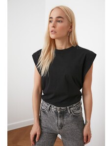 Trendyol Collection Čierne 100% bavlnené vatové tričko Základné pletené tričko s výstrihom a výstrihom