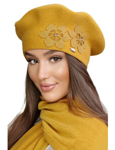 Kamea Medová elegantná dámska zimná baretka s kvetmi Kora, Farba medová