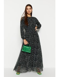 Trendyol Modest Čiernobiele vzorované šifónové tkané šaty s detailným podšitím