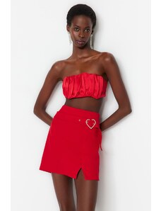 Trendyol Collection Lesklý drahokamová sukňa s červeným pásom/Skater tkaná