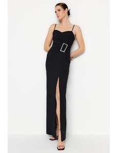 Trendyol Collection Čierne dlhé večerné šaty s detailným doplnkom