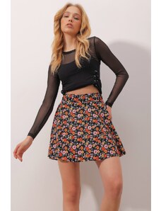 Trend Alaçatı Stili Dámska mix elastická tkaná vzorovaná sukňa v páse s šortkami