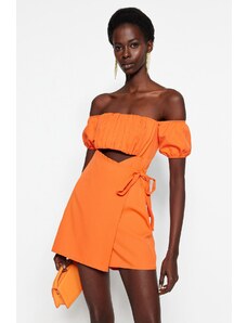 Trendyol Collection Oranžový tkaný overal s oknom/vystrihnutým detailom