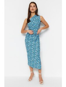 Trendyol Collection Modré tlačené vypasované šaty na jedno rameno asymetrické degaje detailné pletené ceruzkové šaty