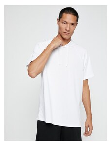 Športové tričko Koton Basic s krátkymi rukávmi s kapucňou, priedušná tkanina.