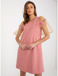BASIC Ružové elegantné koktejlové šaty s 3D kvetinami -LK-SK-506733.85-tmavo ružové