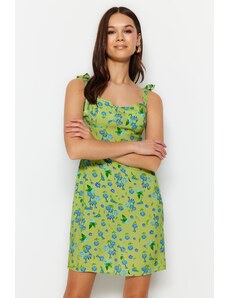Trendyol Collection Tkané šaty so zeleným pásikom
