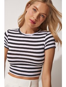 Happiness İstanbul Women's Black And White Striped Crop Knitted T-Shirt