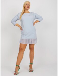 NUMERO Svetlo-sivé mini koktejlové plus size šaty s trojštvrťovým rukávom