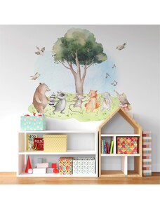 Gario Detská nálepka na stenu Forest team - hrajúce sa zvieratká pri strome Rozmery: 103 x 95 cm