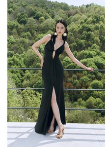 Trendyol X Zeynep Tosun Black večerné oblečenie a plesové šaty s vypasovaným hlbokým výstrihom do V