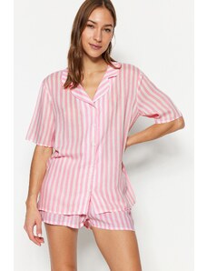 Trendyol Collection Ružová pruhovaná viskózová košeľa a šortky Tkané pyžamá