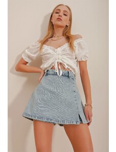 Trend Alaçatı Stili Women's Blue Slit Detailed Jean Shorts Skirt with Zipper on the Side