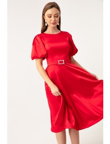Dámske červené mini saténové večerné šaty Lafaba s balónovými rukávmi a kamienkami.