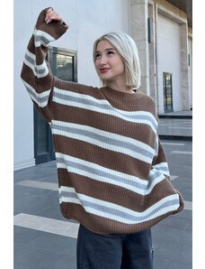 Madmext hnedý pruhovaný pletený sveter