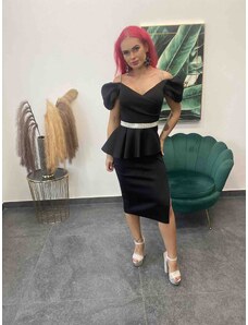 PrestigeShop Krátke elegantné turecké šaty s trblietkami a rázporkom - čierne