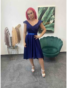 PrestigeShop Krátke lurexové šaty s áčkovou sukničkou a opaskom - tmavo modré