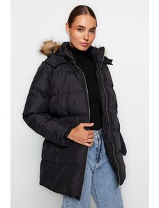 Trendyol čierny oversized kožuch s vodoodpudivým nafukovacím kabátom s kapucňou