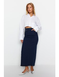 Trendyol Collection Tmavomodrá midi džínsová sukňa